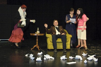 Asessorin naishuolet