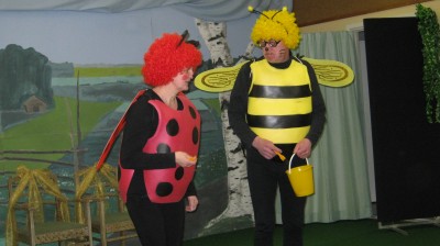 Lastenn�ytelm� Lustikutrin koulup�iv�