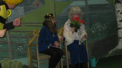 Lastenn�ytelm� Lustikutrin koulup�iv�